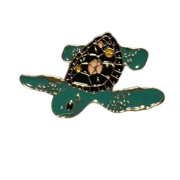 A cute turtle pin - Picture 2 of 3